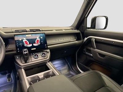 2026 Land Rover Defender 110 V8