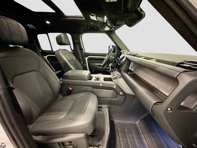 2026 Land Rover Defender 110 V8