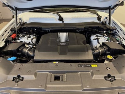 2026 Land Rover Defender 110 V8