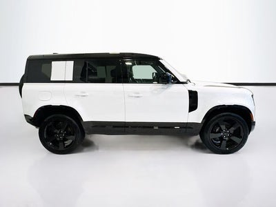 2026 Land Rover Defender 110 V8