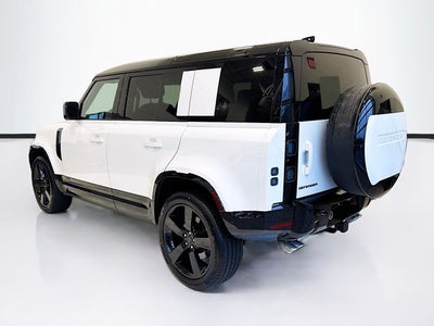 2026 Land Rover Defender 110 V8