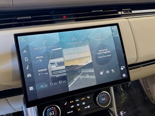 2023 Land Rover Range Rover SE