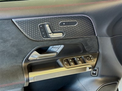 2025 Mercedes-Benz GLB GLB 250 4MATIC®