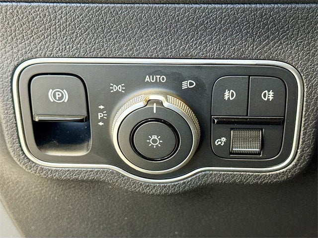 2025 Mercedes-Benz GLB GLB 250 4MATIC®