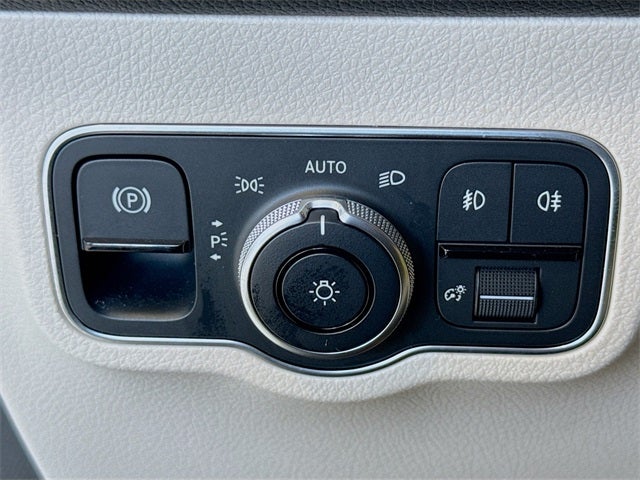 2025 Mercedes-Benz GLB GLB 250 4MATIC®