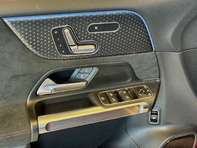 2024 Mercedes-Benz EQB 300 4MATIC®