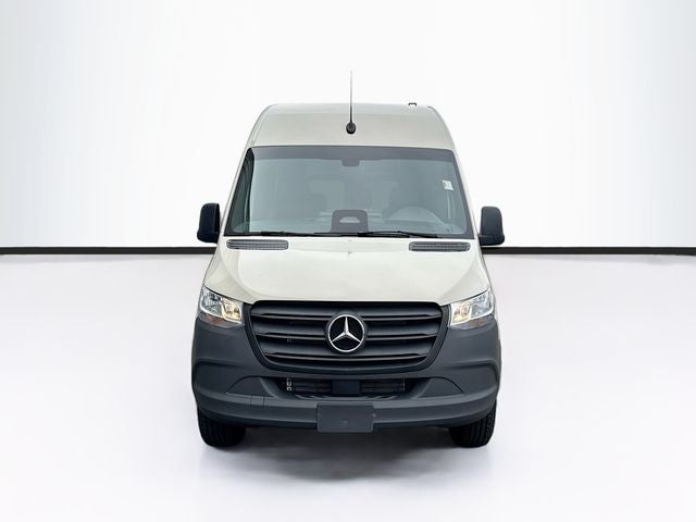 2025 Mercedes-Benz Sprinter 2500 Crew 144 WB