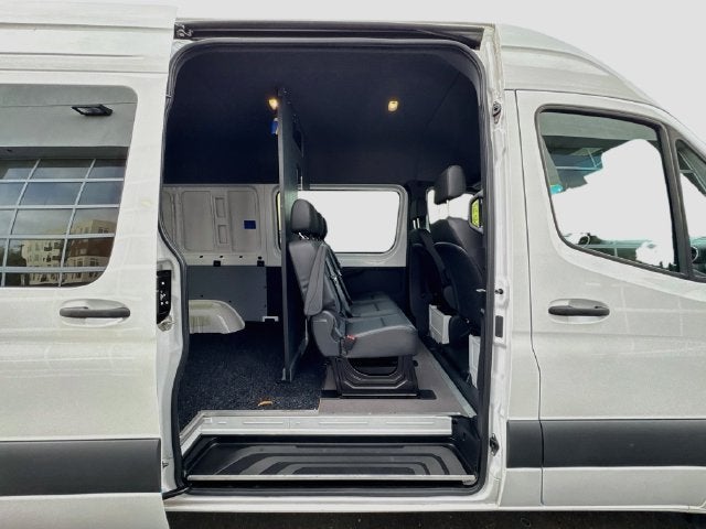 2025 Mercedes-Benz Sprinter 2500 Crew 144 WB