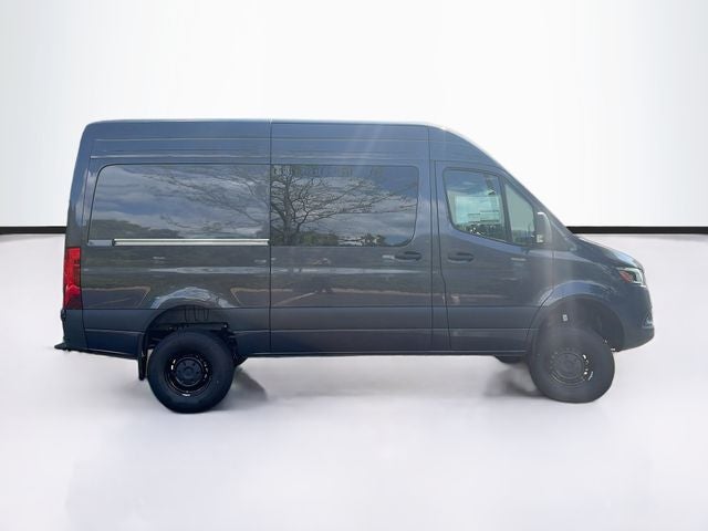 2026 Mercedes-Benz Sprinter 2500 Crew 144 WB 4MATIC®