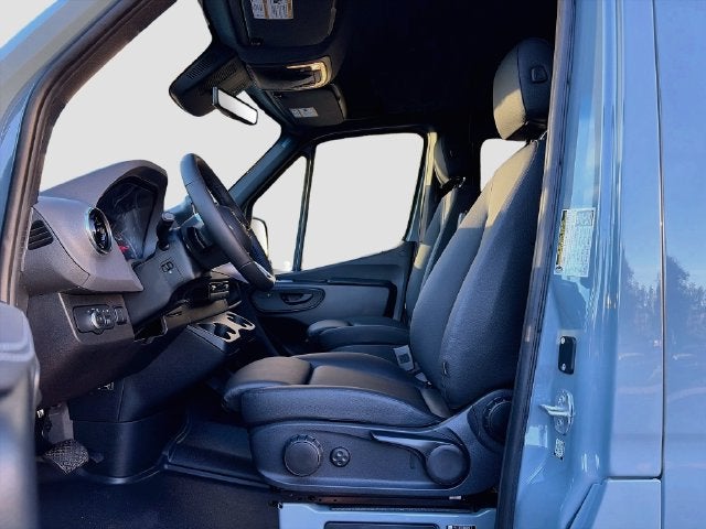2026 Mercedes-Benz Sprinter 2500 Crew 170 WB 4MATIC®