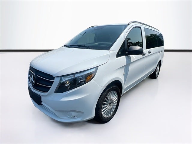 2023 Mercedes-Benz Metris Passenger