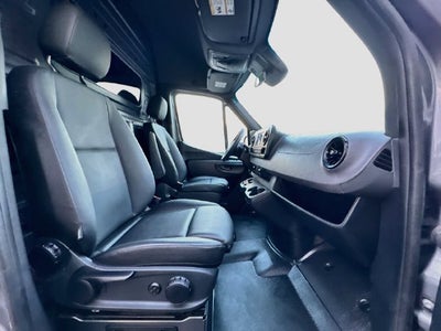 2023 Mercedes-Benz Sprinter 2500 Cargo 144 WB