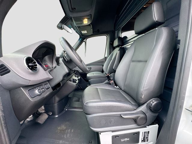 2025 Mercedes-Benz Sprinter 2500 Cargo 144 WB