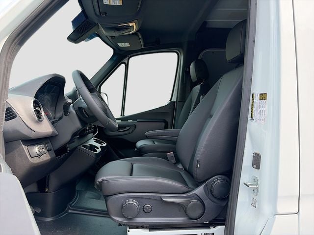 2026 Mercedes-Benz Sprinter 2500 Cargo 144 WB