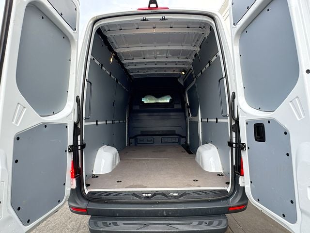 2025 Mercedes-Benz Sprinter 2500 Cargo 144 WB