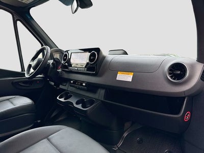 2025 Mercedes-Benz Sprinter 2500 Cargo 144 WB