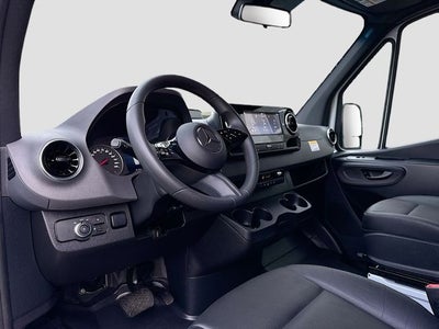 2025 Mercedes-Benz Sprinter 2500 Cargo 144 WB