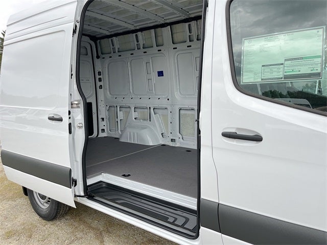 2025 Mercedes-Benz Sprinter 2500 Cargo 144 WB