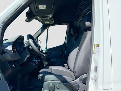2026 Mercedes-Benz Sprinter 2500 Cargo 144 WB