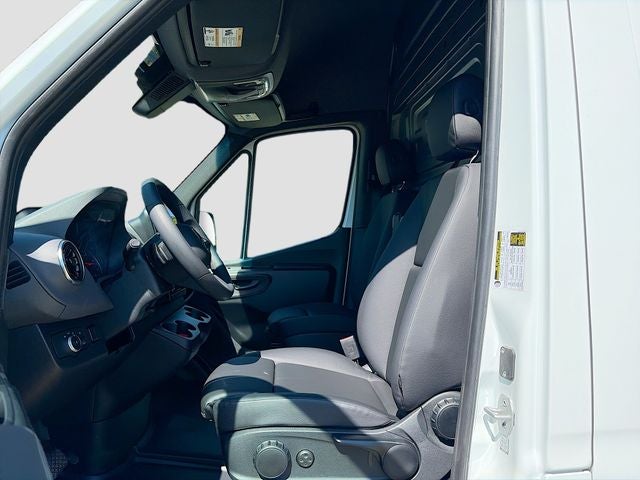 2026 Mercedes-Benz Sprinter 2500 Cargo 144 WB