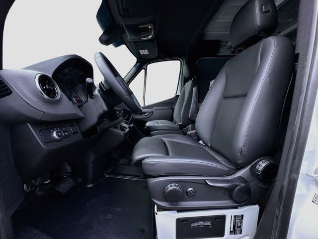 2026 Mercedes-Benz Sprinter 2500 Cargo 144 WB