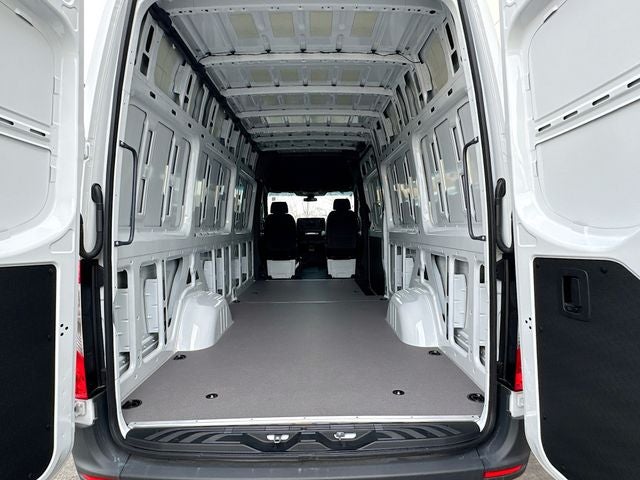 2025 Mercedes-Benz Sprinter 2500 Cargo 170 WB High Roof