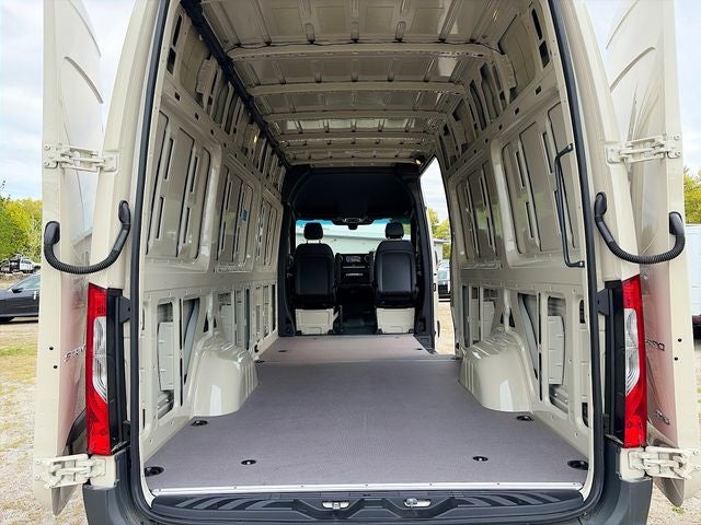 2026 Mercedes-Benz Sprinter 2500 Cargo 170 WB 4MATIC®