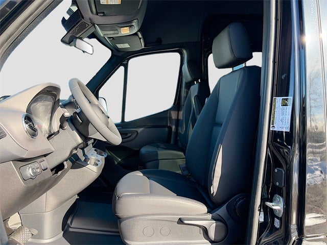 2026 Mercedes-Benz Sprinter 2500 Passenger 144 WB