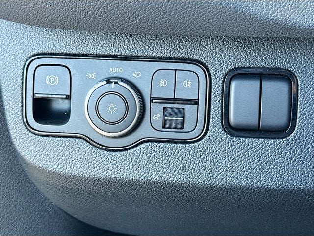 2024 Mercedes-Benz Sprinter 2500 Passenger 144 WB