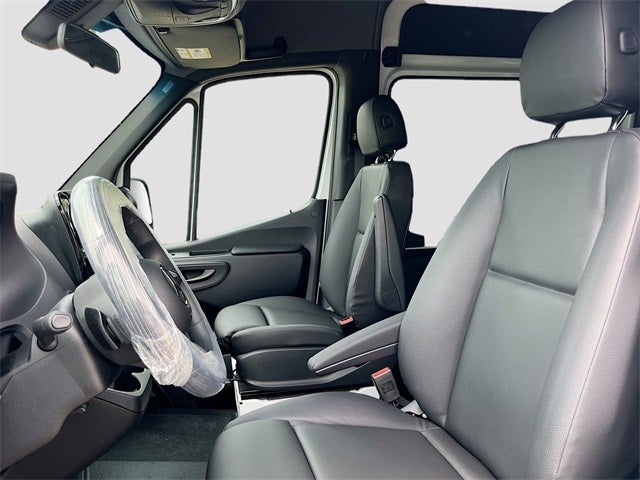 2025 Mercedes-Benz Sprinter 2500 Passenger 170 WB High Roof
