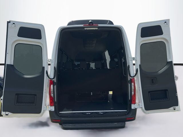 2026 Mercedes-Benz Sprinter 2500 Passenger 170 WB High Roof