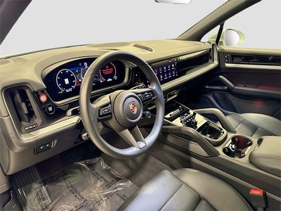 2025 Porsche Cayenne Base