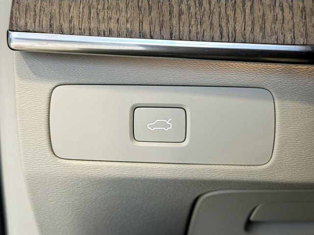 2024 Volvo XC90 Ultimate