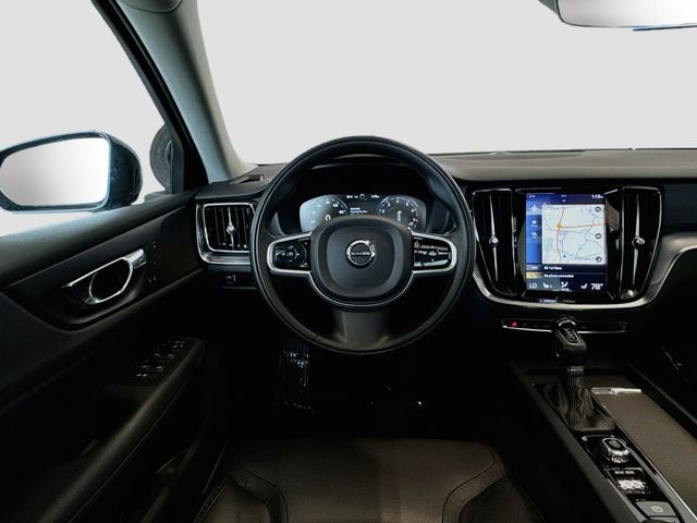 2020 Volvo V60 Cross Country T5