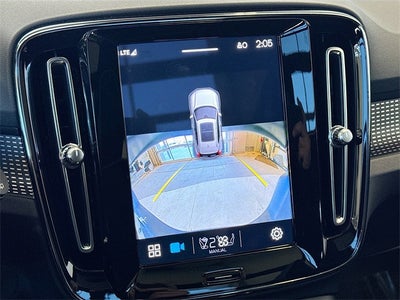 2021 Volvo XC40 Recharge Pure Electric P8