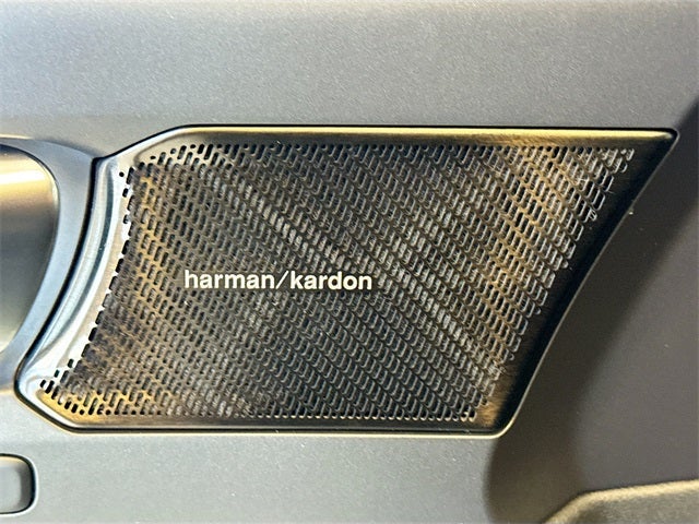 2021 Volvo XC40 Recharge Pure Electric P8