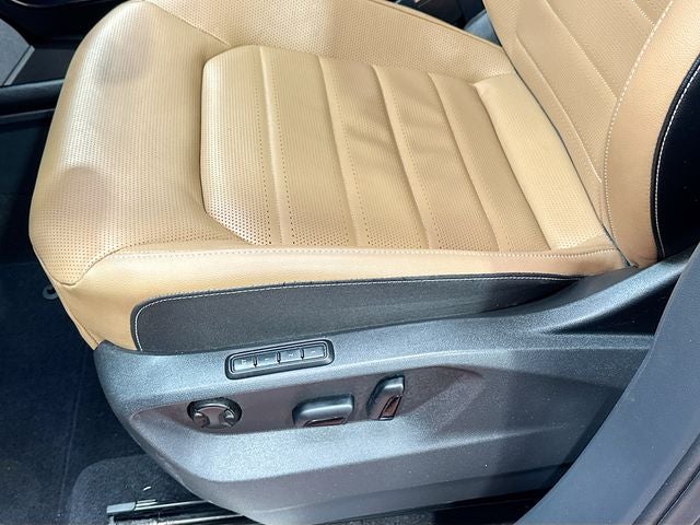 2024 Volkswagen Atlas Cross Sport 2.0T SEL