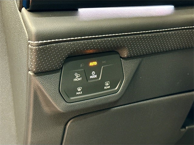 2025 Volkswagen Atlas Cross Sport 2.0T SEL Premium R-Line