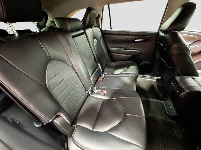 2020 Toyota Highlander Hybrid XLE