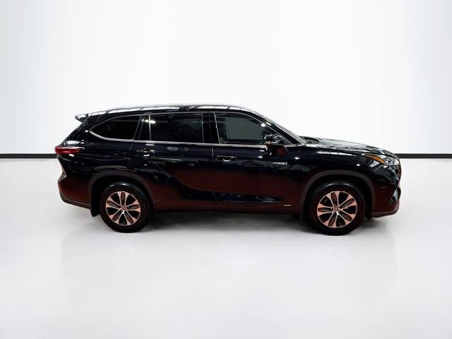 2020 Toyota Highlander Hybrid XLE