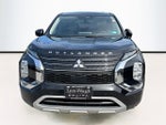 2022 Mitsubishi Outlander Base