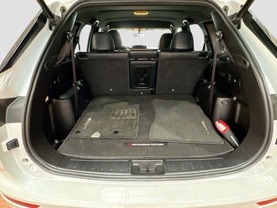 2023 Mitsubishi Outlander Base