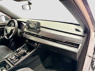 2023 Mitsubishi Outlander Base