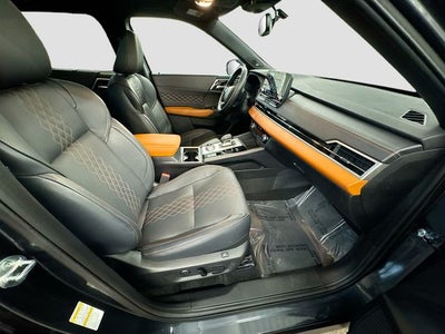 2025 Mitsubishi Outlander PHEV Base