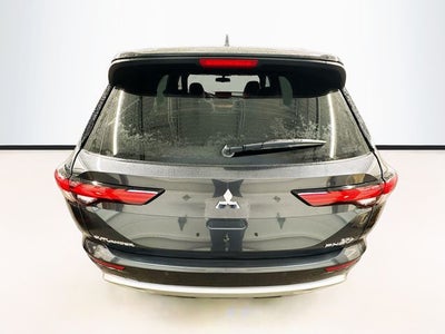 2025 Mitsubishi Outlander PHEV Base