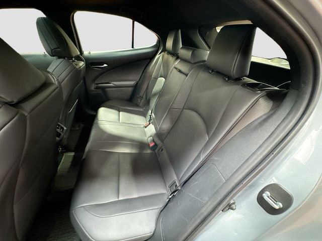 2023 Lexus UX 250h F SPORT Handling