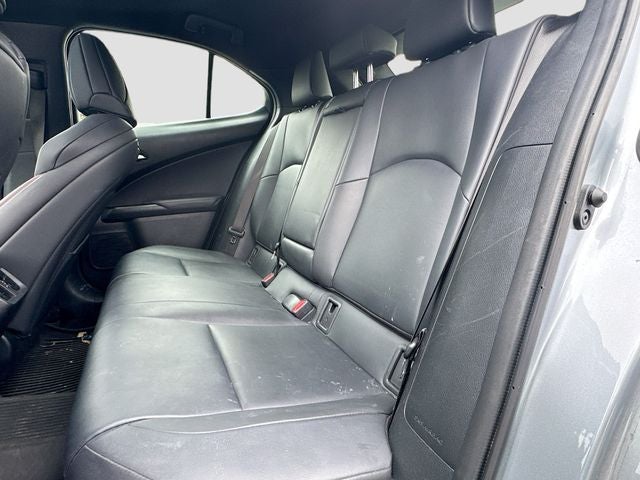 2023 Lexus UX 250h F SPORT Handling