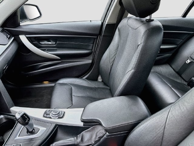 2013 BMW 3 Series 328i xDrive