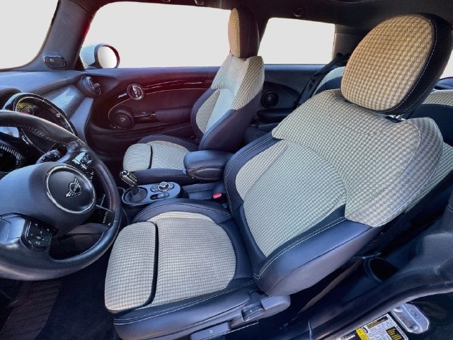 2024 MINI HARDTOP 2 DOOR Iconic