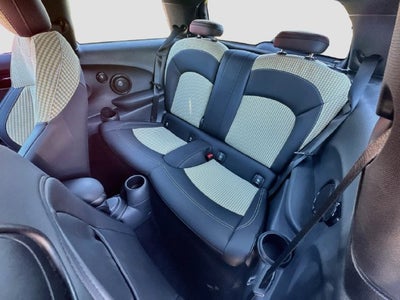 2024 MINI HARDTOP 2 DOOR Iconic